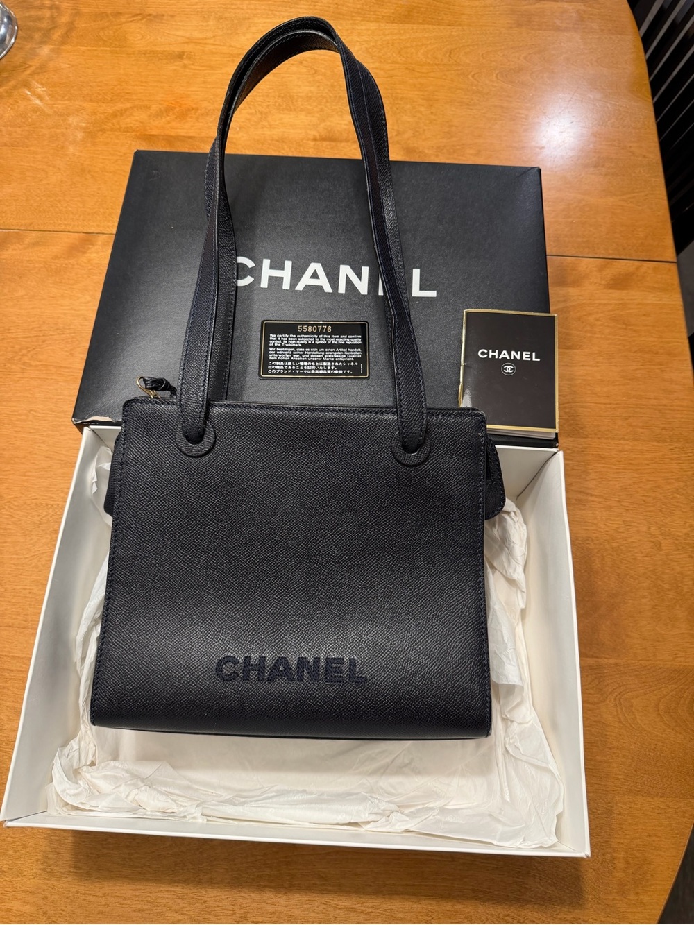 CHANEL Vintage Caviar Leather Shoulder Bag